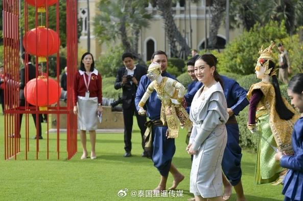 令人关注