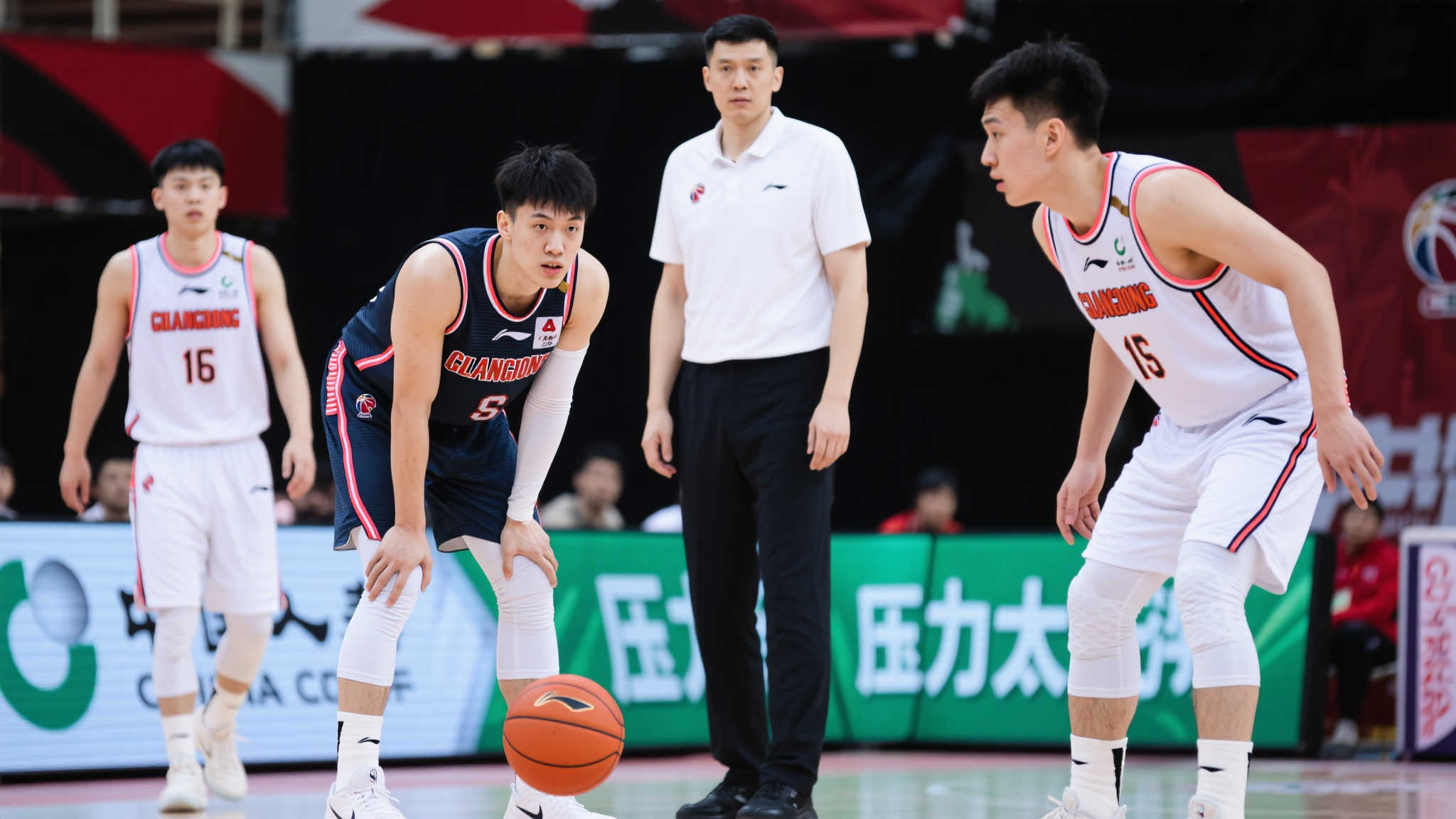 些不可思议 些不可思议